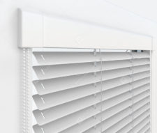 Жалюзи Изотра 25 мм на пластиковые окна - цвет серебристый металлик 56